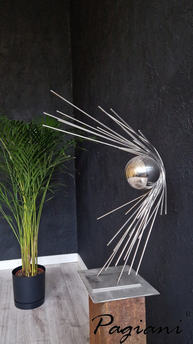 Decorazione astratta a forma di sfera in acciaio inossidabile, scultura per la casa, decorazione per interni ed esterni, scultura moderna in metallo, realizzata a mano da Pagiani