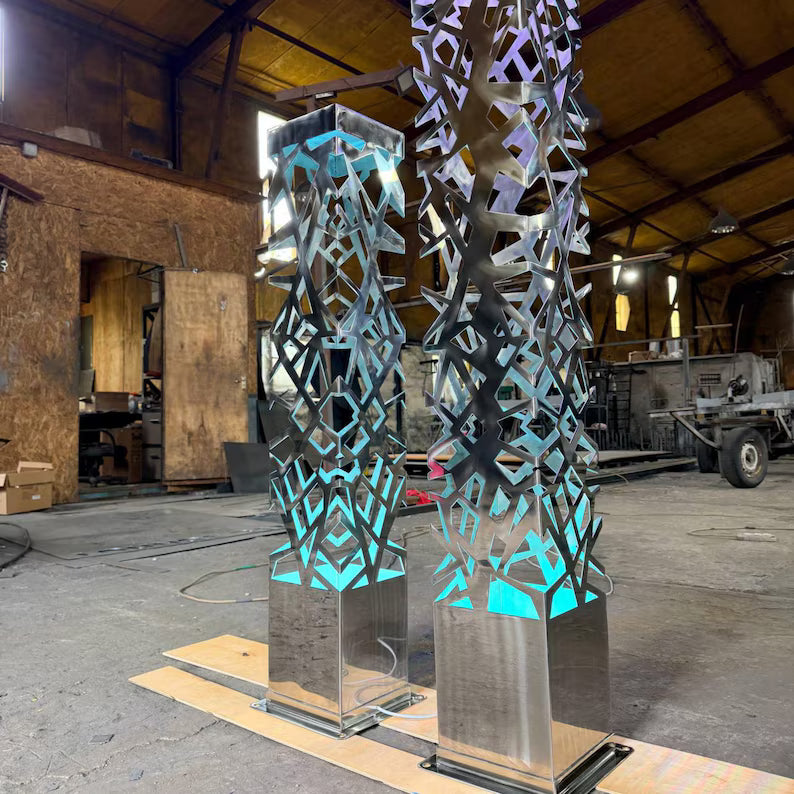 Colonna LED di lusso in acciaio inossidabile / Decorazione per esterni resistente alle intemperie